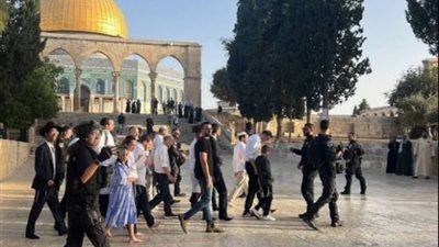 الاحتلال الإسرائيلي يعتدي على المصلين في وادي الجوز بالقدس