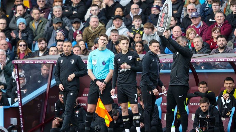 8F4563FE-6655-4E1F-A8A0-539F7BA09C7A||