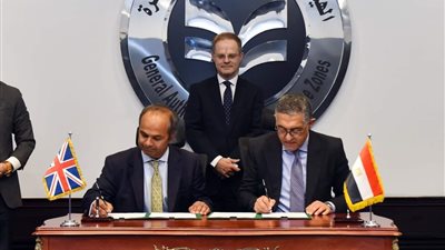 مصر توقع مذكرة تفاهم مع بريطانيا لتعزيز العلاقات الاستثمارية