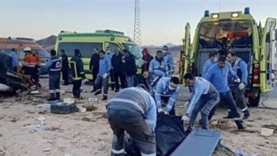 بينهم أسرة عربية.. إصابة 5 أشخاص في حادث تصادم أعلى الطريق السياحى