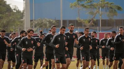 القائمة المبدئية للأهلي وجود نيدفيد وغياب الشحات