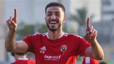 الأهلي يرفض رحيل مدافع الفريق للدوري القطري