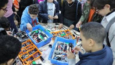 لهذا السبب...جناح الأزهر يجذب أنظار زوار معرض الكتاب 