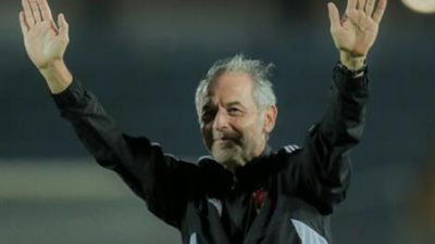 قرار مفاجأ من كولر قبل مباراة الهلال المصيرية