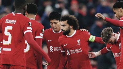 ليفربول يواجه فولهام ويأمل اللحاق بسباق الصدارة
