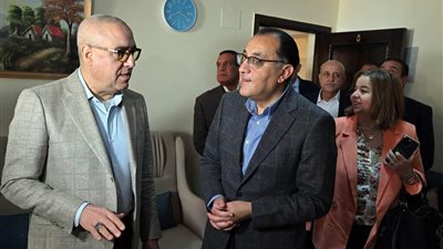 «مدبولي» يتفقد الوحدات المُنفذة ضمن مبادرة 