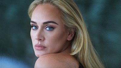 محطات في حياة المغنية أديل لوري في ذكري ميلادها