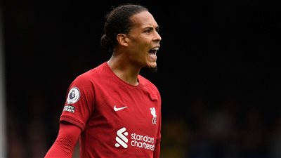 غموض حول مصير فان دايك مع ليفربول بعد رحيل كلوب