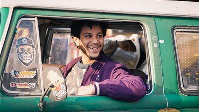 أحمد داش يواجه تحديات الحياة في 