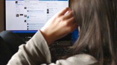 الداخلية تكشف ملابسات ابتزاز فتاة قاصر وتهديدها وتضبط الجاني