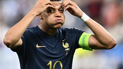 مدرب ريال مدريد يحسم الجدل بشأن انتقال مبابي لصفوفه