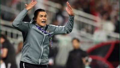 عصام الحضري يسدل الستار حول خلافه مع الشناوي وأبو جبل