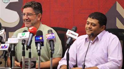 نظرة فيتوريا للأحداث: معضلة لاعبي الأهلي في المعسكر وأزمة التوقيتات لبداية الدوري