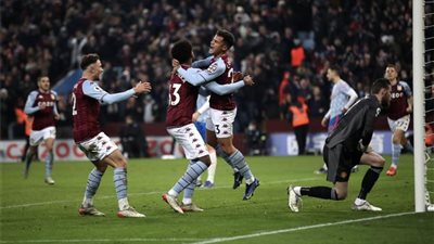 الدوري الإنجليزي| التعادل السلبي يخيم على لقاء مانشستر يونايتد وأستون فيلا 