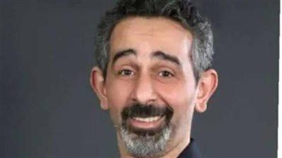 مصطفى هريدي يكشف حقيقة عدم حضور أحد من الوسط الفني عزاء والده