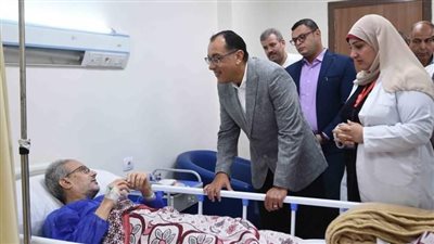 رئيس الوزراء يتابع جودة الخدمات الطبية بـ مستشفي سمالوط بـ المنيا