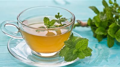 6 فوائد صحية للشاي بالنعناع.. تعرف عليها