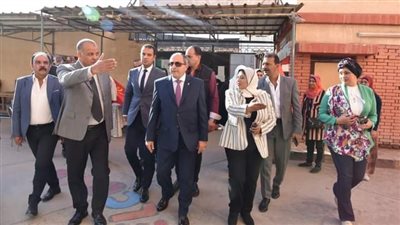 لتوفير بيئة آمنة.. محافظ بورسعيد يناقش سبل النهوض بالقطاع الزراعي