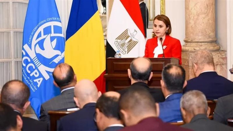 وزيرة الخارجية الرومانية