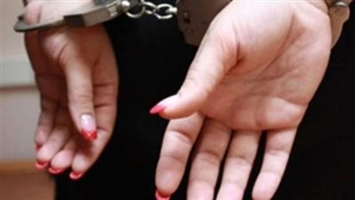 الإدارية تحيل مذيعة شهيرة للمعاش بعد حبسها بتهمه السرقة