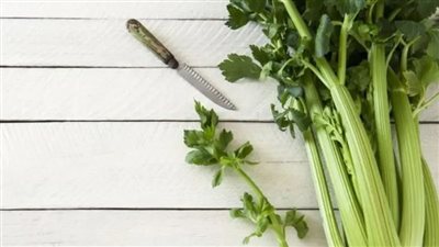 خضار ورقي يساعد في بناء العضلات وتقوية العظام.. تعرف عليه