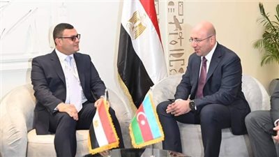 وزير الإسكان يبحث سبل تعزيز التعاون بين البلدين مع نظيره الأذربيجاني 