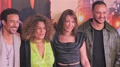 أبطال «الهوى سلطان» يحتفلون بالعرض الخاص للعمل