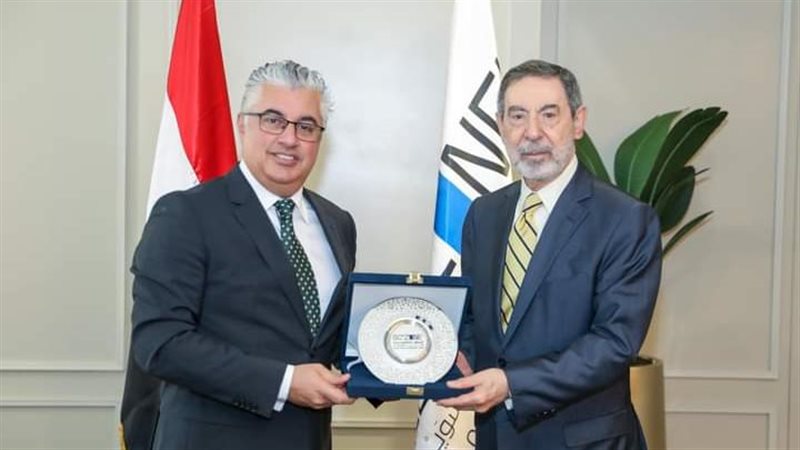 رئيس هيئة قناة السويس