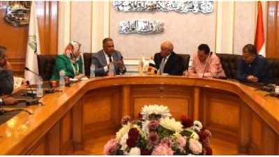 اجتماع غرفة القاهرة والمحافظة لتجديد تراخيص مجازر الدواجن