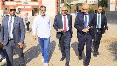 وزير التعليم يتابع انتظام الدراسة بـ القاهرة ويوجه بتوفير مدرسين بالحصة