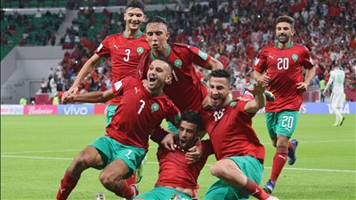حكم مباراة المغرب والجزائر يحقق رقماً قياسياً في مسيرته التحكيمية