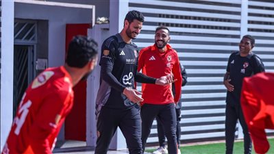 عودة الطيور المهاجرة.. سداسي الأهلي ينتظم في مران الفريق اليوم