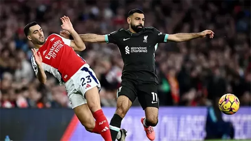 ليفربول وأسيتون