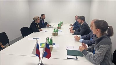 وزيرة البيئة تلتقي الوفد الروسي لبحث الخروج بهدف جديد لتمويل المناخ