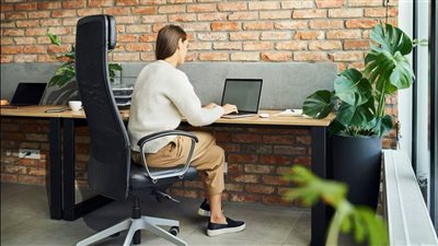 دراسة تكشف خطورة الجلوس لفترات طويلة على صحة القلب حتى مع الرياضة