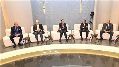 بدء تصوير حلقة برنامج Gen z بحضور رئيس الوزراء ووزير التعليم