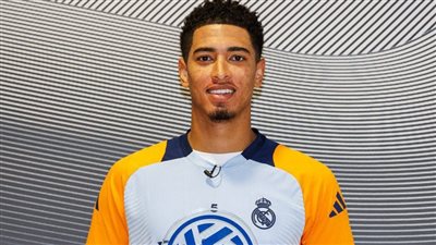 ريال مدريد يحتفل بفوز بيلينجهام بجائزة أفضل لاعب ويفتح ملف الكرة الذهبية