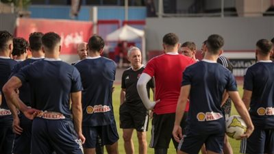 أول خطوة من كولر بعد مباراة أسيك.. ومصير بيرسي تاو