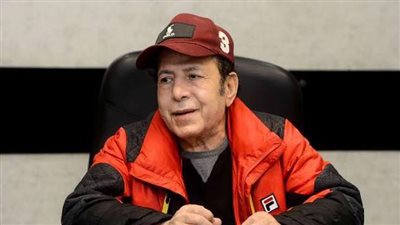  مصطفى كامل يكشف موعد ومكان عزاء عادل الفار