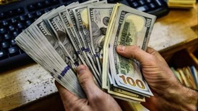 «ثبات رسمي» يهيمن على سوق صرف الدولار اليوم الأحد