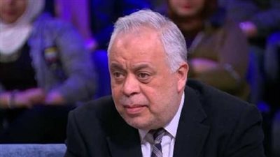 أشرف زكي يقدم واجب العزاء في شقيق حنان سليمان