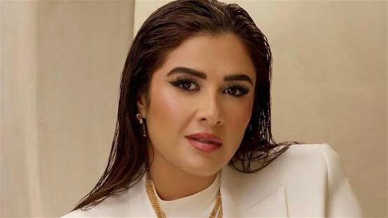 ياسمين عبدالعزيز