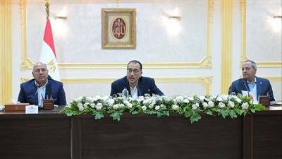 لقاء رئيس الوزراء بأعضاء مجلسي النواب والشيوخ خلال زيارته لبورسعيد