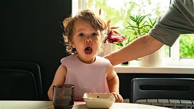 4 أطعمة قد تعرض الأطفال لخطر الاختناق.. تجنبيها