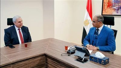 الإسكان يستعرض فرص مشاركة القطاع الخاص في الاستثمار وتنفيذ محطات تحلية المياه