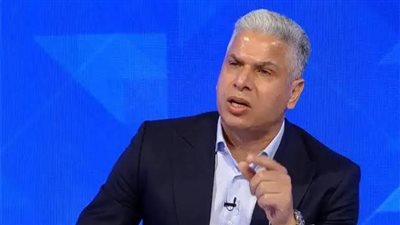 كاف يشيد بوائل جمعة: أحد أعظم المدافعين الأفارقة على مر العصور