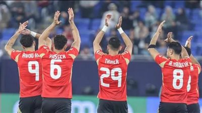 إمام عاشور في قيادة خط وسط الأهلي أمام الزمالك بمباراة القمة