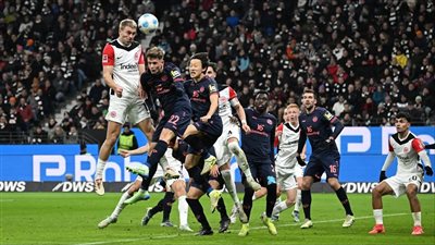 بقيادة مرموش.. فرانكفورت يتلقي خسارة جديدة أمام ماينز بالدوري الألماني 