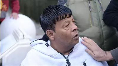 انهيار وبكاء عبد الباسط حمودة أثناء تشييع جثمان أحمد عدوية