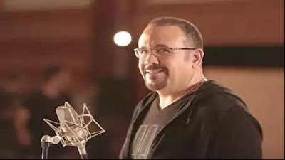 آخرهم هشام عباس.. متى يؤدي التهاب الحنجرة إلى فقدان الصوت وصعوبة الكلام؟